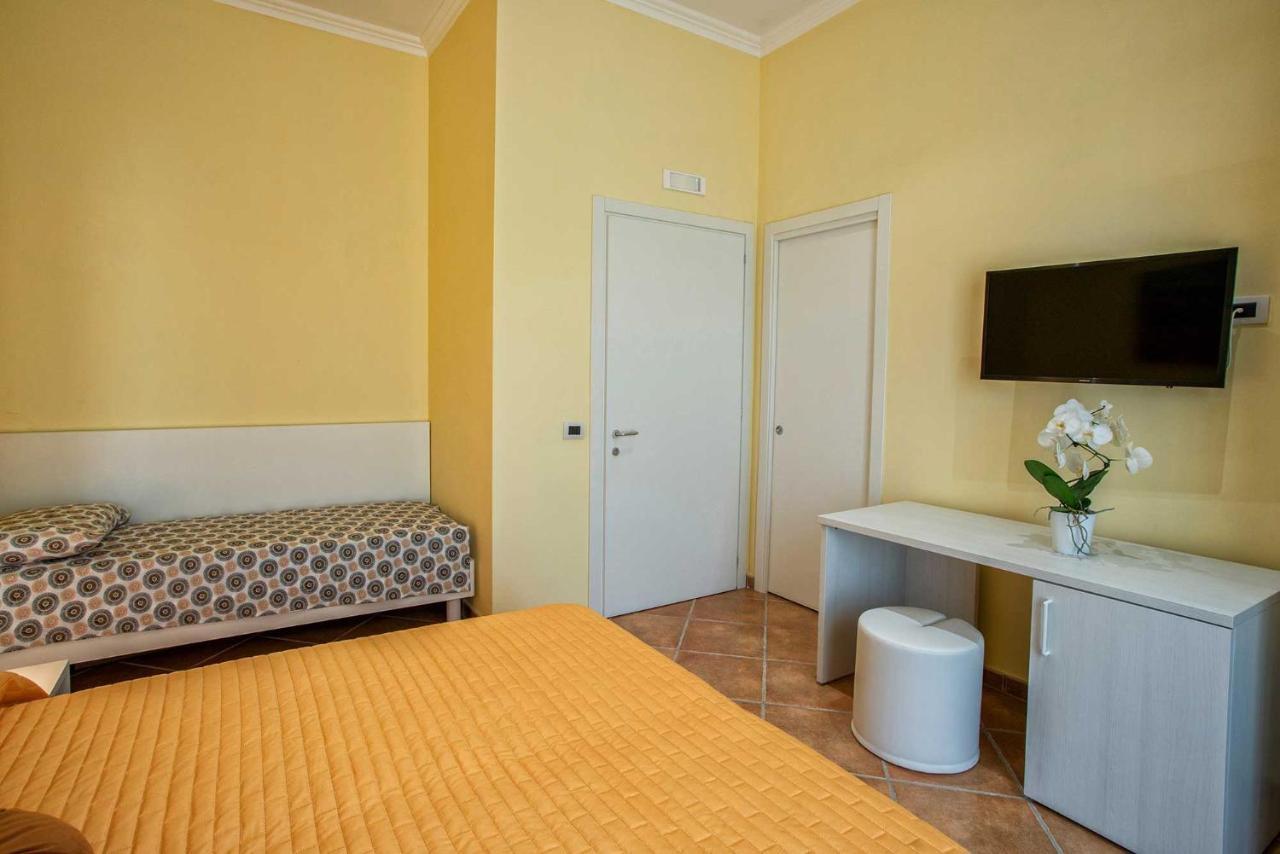 B&B Carmelina Gragnano Bagian luar foto