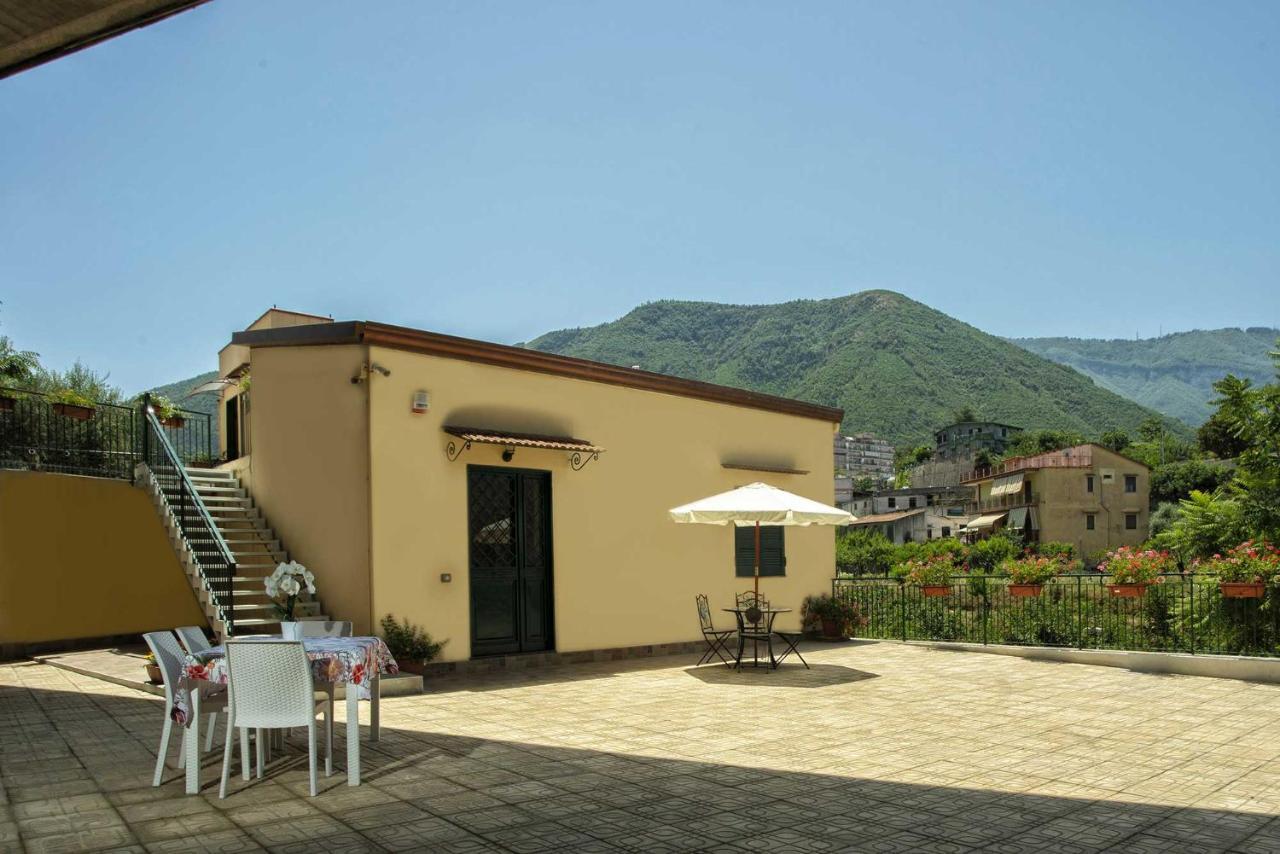 B&B Carmelina Gragnano Bagian luar foto