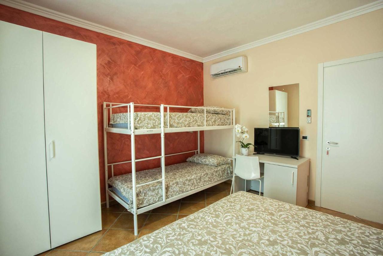 B&B Carmelina Gragnano Bagian luar foto