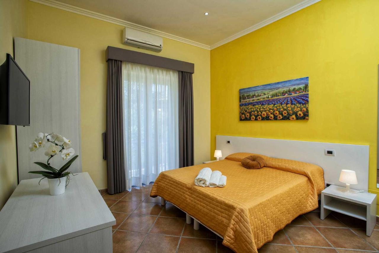 B&B Carmelina Gragnano Bagian luar foto