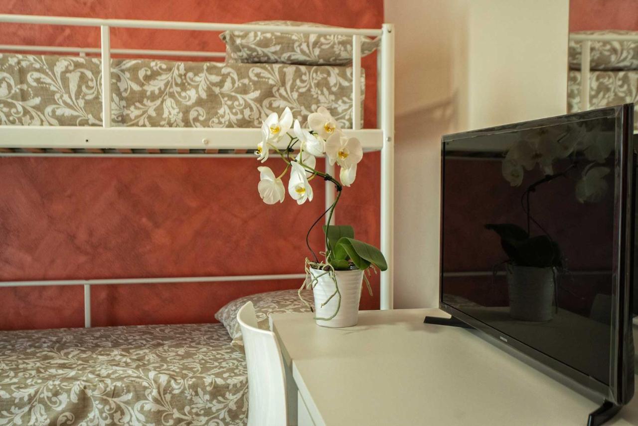 B&B Carmelina Gragnano Bagian luar foto