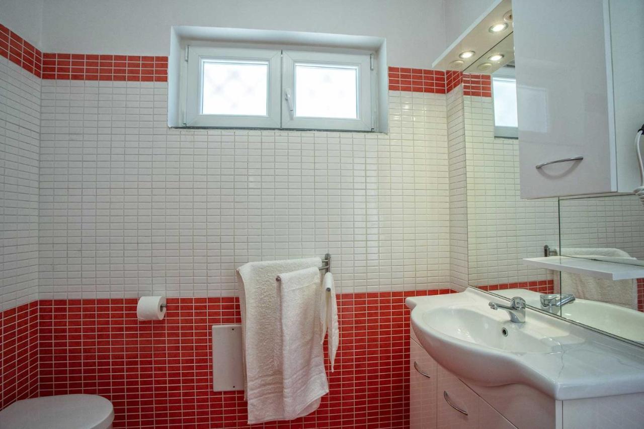 B&B Carmelina Gragnano Bagian luar foto